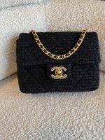 21K Black Symphony Tweed Single Flap Bag - Image 14