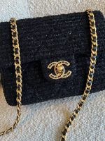 21K Black Symphony Tweed Single Flap Bag - Image 16