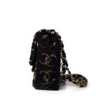 23B Black Multicolor Reversible Sequins Single Flap Bag - Image 9