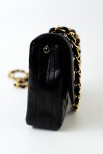 Chanel Vintage Black Lambskin Quilted Beak Tip Single Flap Bag - Image 16