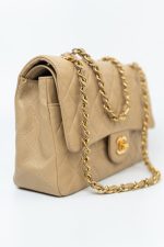 Vintage Beige Lambskin Quilted Classic Flap Medium GHW - Image 4