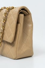 Vintage Beige Lambskin Quilted Classic Flap Medium GHW - Image 16