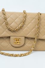 Vintage Beige Lambskin Quilted Classic Flap Medium GHW - Image 19