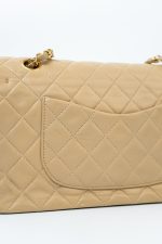 Vintage Beige Lambskin Quilted Classic Flap Medium GHW - Image 24