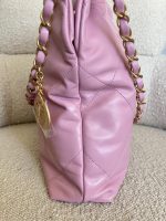 Chanel 22 Pink Shiny Calfskin Quilted Drawstring Bag Small GHW - Image 7
