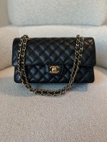 Chanel Black Caviar Quilted Classic Double Flap Medium Gold Hardware - Image 11