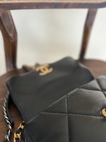 Chanel Black Lambskin Quilted 19 Flap Small Mixed Hardware - Image 10