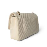18C Ivory Chevron Lambskin Medium Classic Flap Light Gold Hardware - Image 13