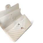 18C Ivory Chevron Lambskin Medium Classic Flap Light Gold Hardware - Image 17