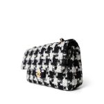 20s Black White Houndstooth Tweed Quilted Classic Flap Medium Light Gold Hardware - Image 6