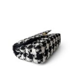 20s Black White Houndstooth Tweed Quilted Classic Flap Medium Light Gold Hardware - Image 9