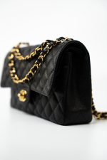 (Rev) Medium Black Caviar Quilted Classic Flap Gold Hardware - Image 2
