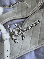 Chanel White Quilted Leather Sandals - 38 1/2 - Image 6