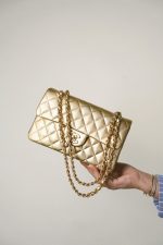 Gold Lambskin Quilted Classic Flap Small Aged Gold Hardware - Image 10
