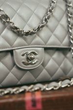 23P Silver Metallic Lambskin Quilted Classic Flap Medium SHW - Image 6