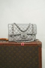 23P Silver Metallic Lambskin Quilted Classic Flap Medium SHW - Image 2