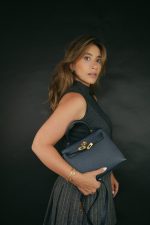 Kelly Sellier 25 Bleu Indigo Epsom Gold Plated Y Stamp - Image 6