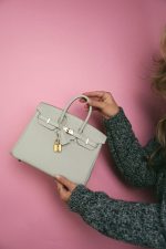 Birkin 25 Gris Perle Togo Gold Plated B Stamp - Image 10