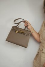 Kelly Sellier 28 Etoupe Epsom Gold Plated B Stamp - Image 10