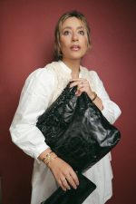 23C So Black Calfskin Quilted 22 Hobo Bag Medium - Image 6