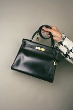 Kelly 28 Black Box Calfskin Gold Plated U Circle Stamp - Image 10