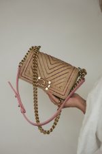Beige Raffia Pink Tweed Chevron Quilted Small Boy Bag Aged Gold Hardware - Image 10