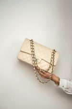 20C Light Beige Caviar Quilted Classic Flap Medium Light Gold Hardware - Image 10