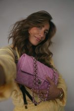 22S Pink Caviar Quilted Medium Classic Flap Light Gold Hardware - Image 6