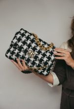 Black White Ecru Houndstooth Tweed Quilted Large 19 Flap MHW - Image 6
