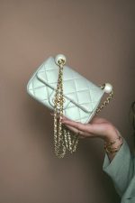 White Pearly/Iridescent Mini Pearl Flap Aged Gold Hardware - Image 10