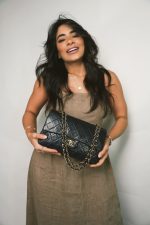 Navy Lambskin Quilted Classic Flap Medium GHW - Image 2