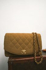 Dark Beige Linen Quilted Diana Flap Medium Gold Hardware - Image 2