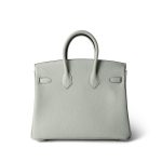 Birkin 25 Gris Neve Togo Leather Gold Hardware B Stamp - Image 11