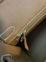 Birkin 30 Gold Veau Togo leather Gold plated 2022 U stamp - Image 8