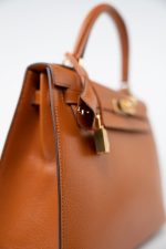 Kelly 25 Pain d’Epice Chèvre Mysore Goatskin Gold Plated Hardware Y Stamp - Image 5