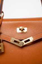 Kelly 25 Pain d’Epice Chèvre Mysore Goatskin Gold Plated Hardware Y Stamp - Image 10