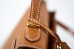Hermes Kelly Sellier 28 Veau Epsom Leather Gold with Gold Plated Hardware 2022 Z - Image 9