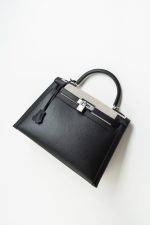 Kelly 32 Veau Swift Leather Toile Berline Palladium Plated Hardware 2019 D