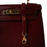 Kelly 28 Rouge H Box Calfskin Gold Plated Y Circle Stamp - Image 15