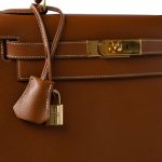 Vintage Kelly 28 Gold Courchevel Leather Gold Plated Hardware V Stamp - Image 25