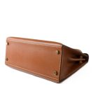 Vintage Kelly 28 Gold Courchevel Leather Gold Plated Hardware V Stamp - Image 24