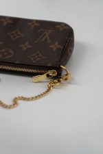 Louis Vuitton Monogram Mini Pochette Accessories - Image 4