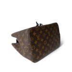 Louis Vuitton Monogram NeoNoe Black - Image 6
